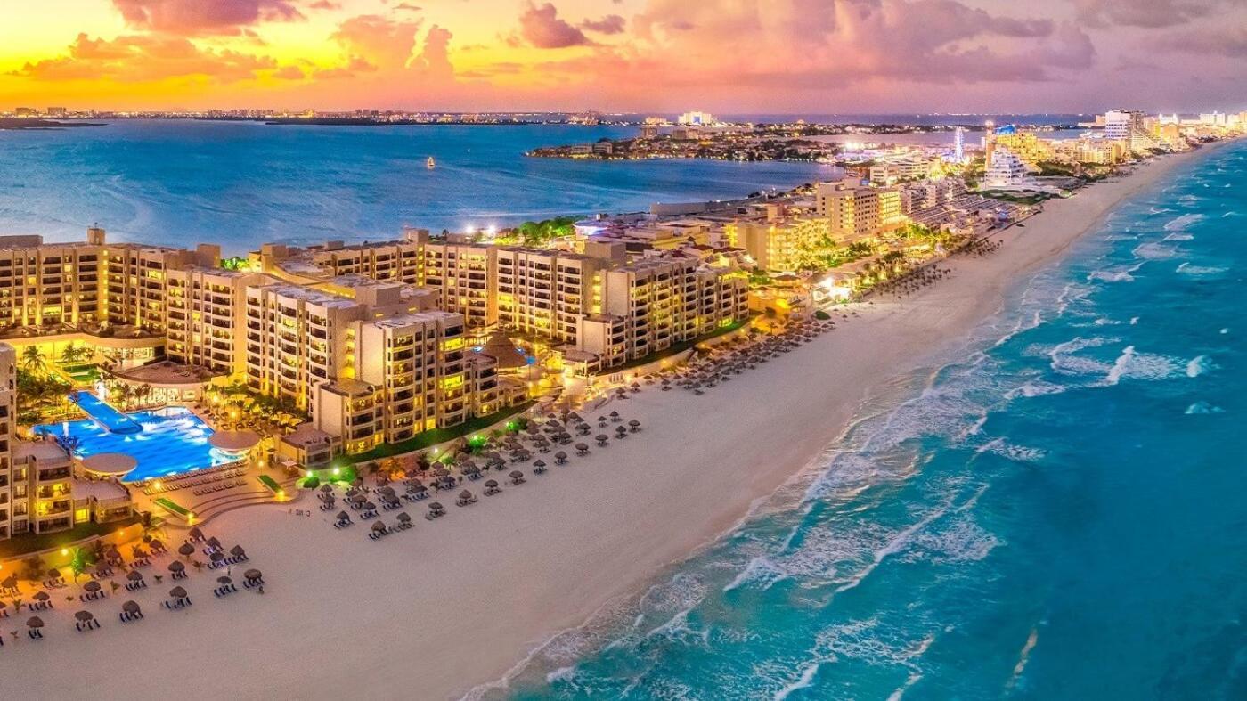 Oceanfront Condo Bm By Andiani Cancún Exterior foto